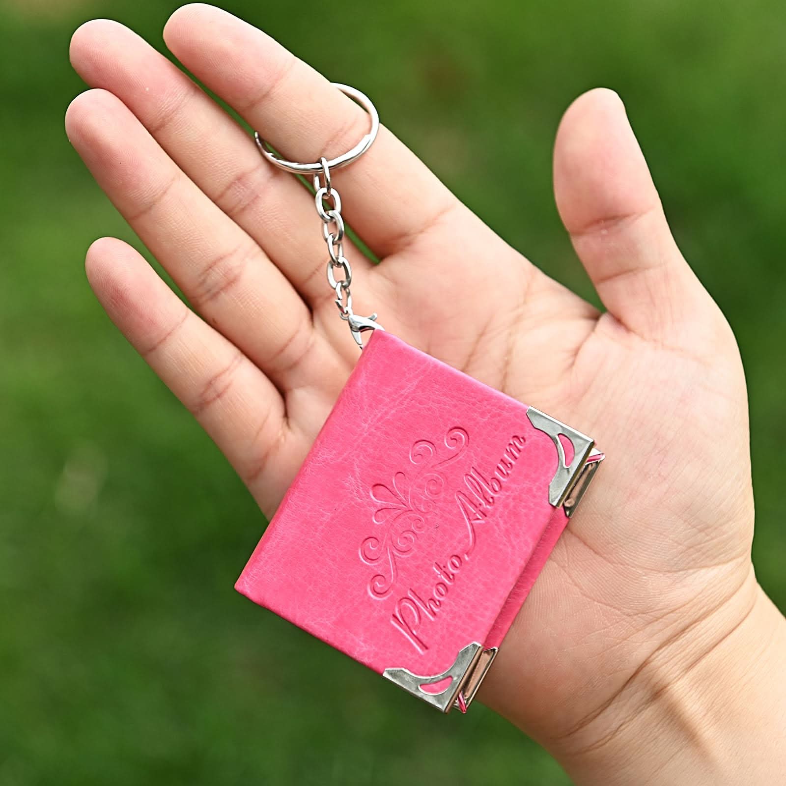 Custom Retro Photo Keychain – 5/10 Pic Album