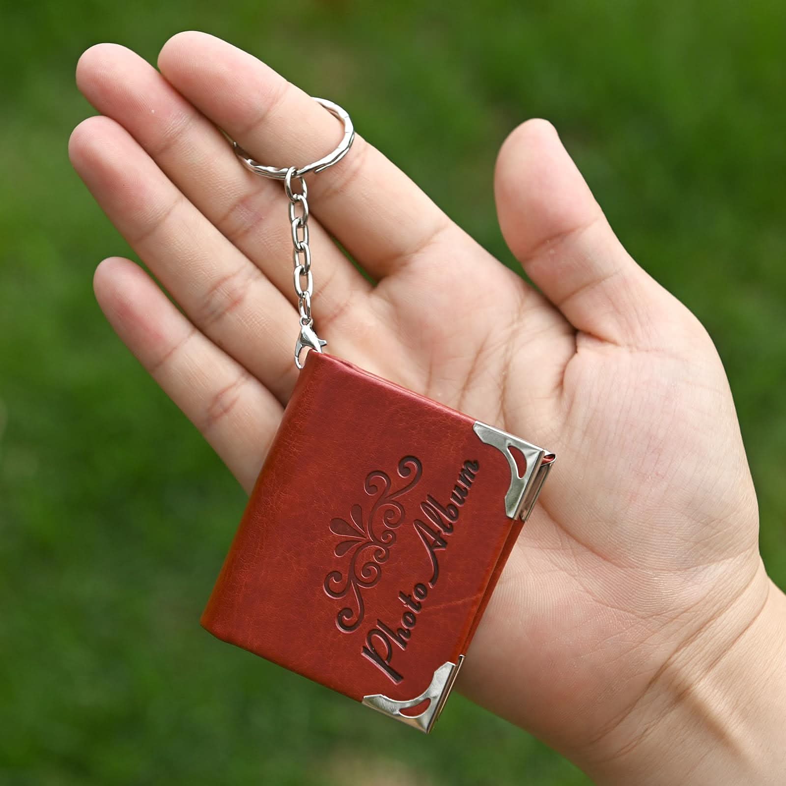 Custom Retro Photo Keychain – 5/10 Pic Album