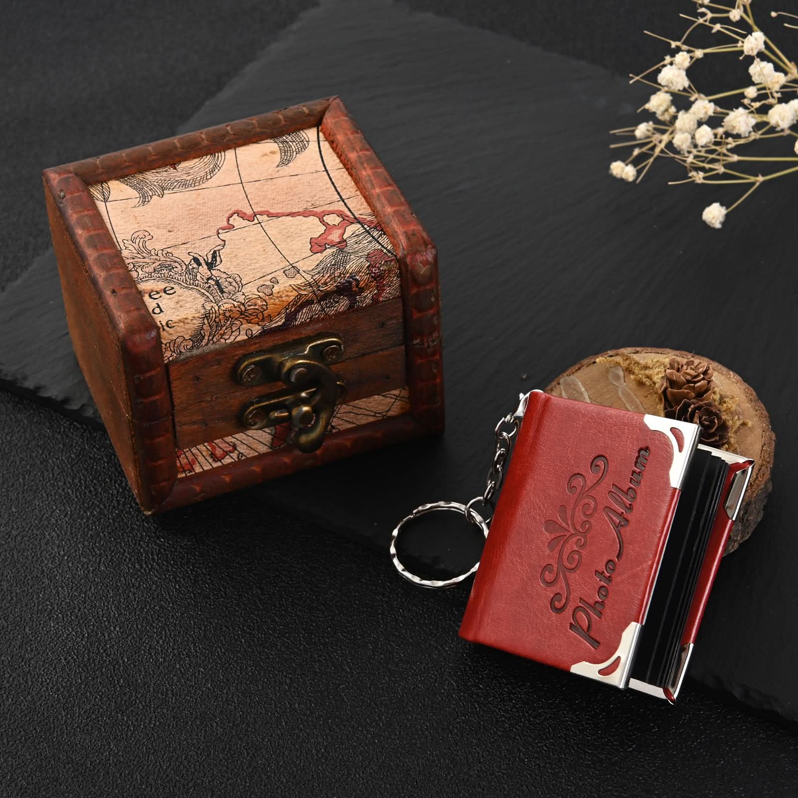 Custom Retro Photo Keychain – 5/10 Pic Album